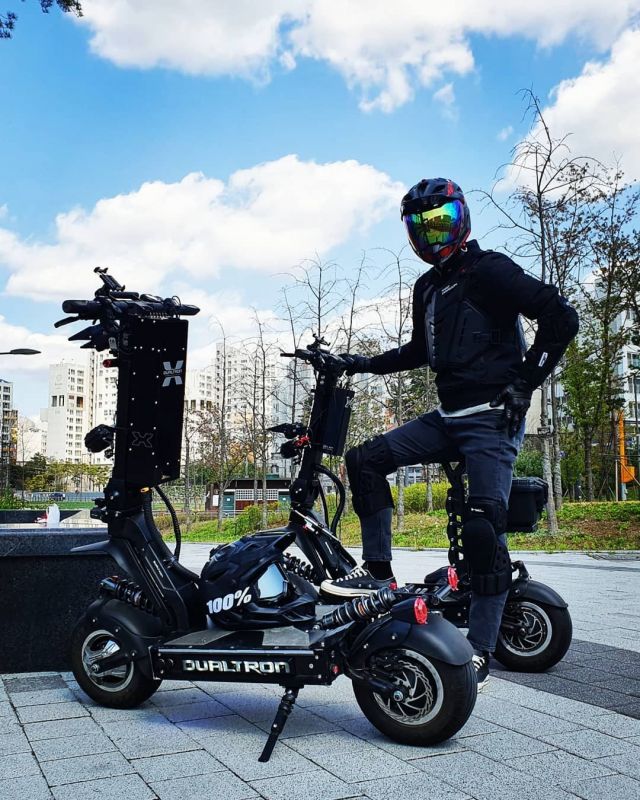 Электросамокат MiniMotors Dualtron X 2 Электросамокат MiniMotors Dualtron X 2